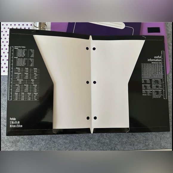 Retro style trapper keeper. No flaws this is modern made to look old - Picture 5 of 7